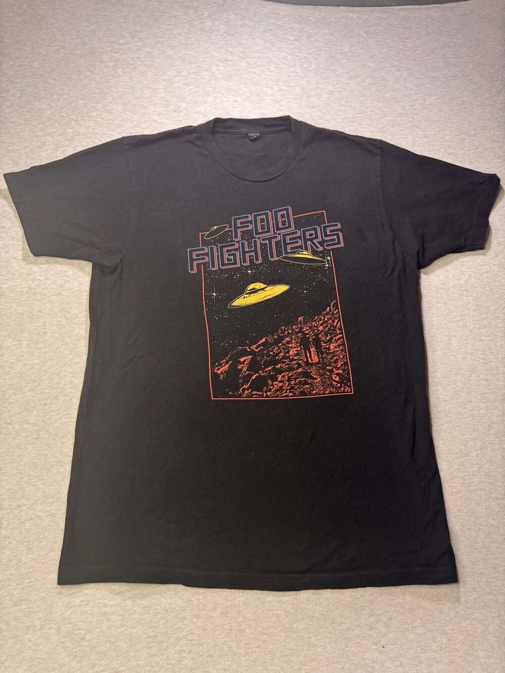 Foo Fighters Flying Saucers Graphic Band T-Shirt Black Size L